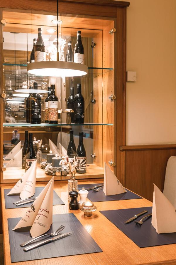 Hotel Restaurant Am Park Waltrop Buitenkant foto